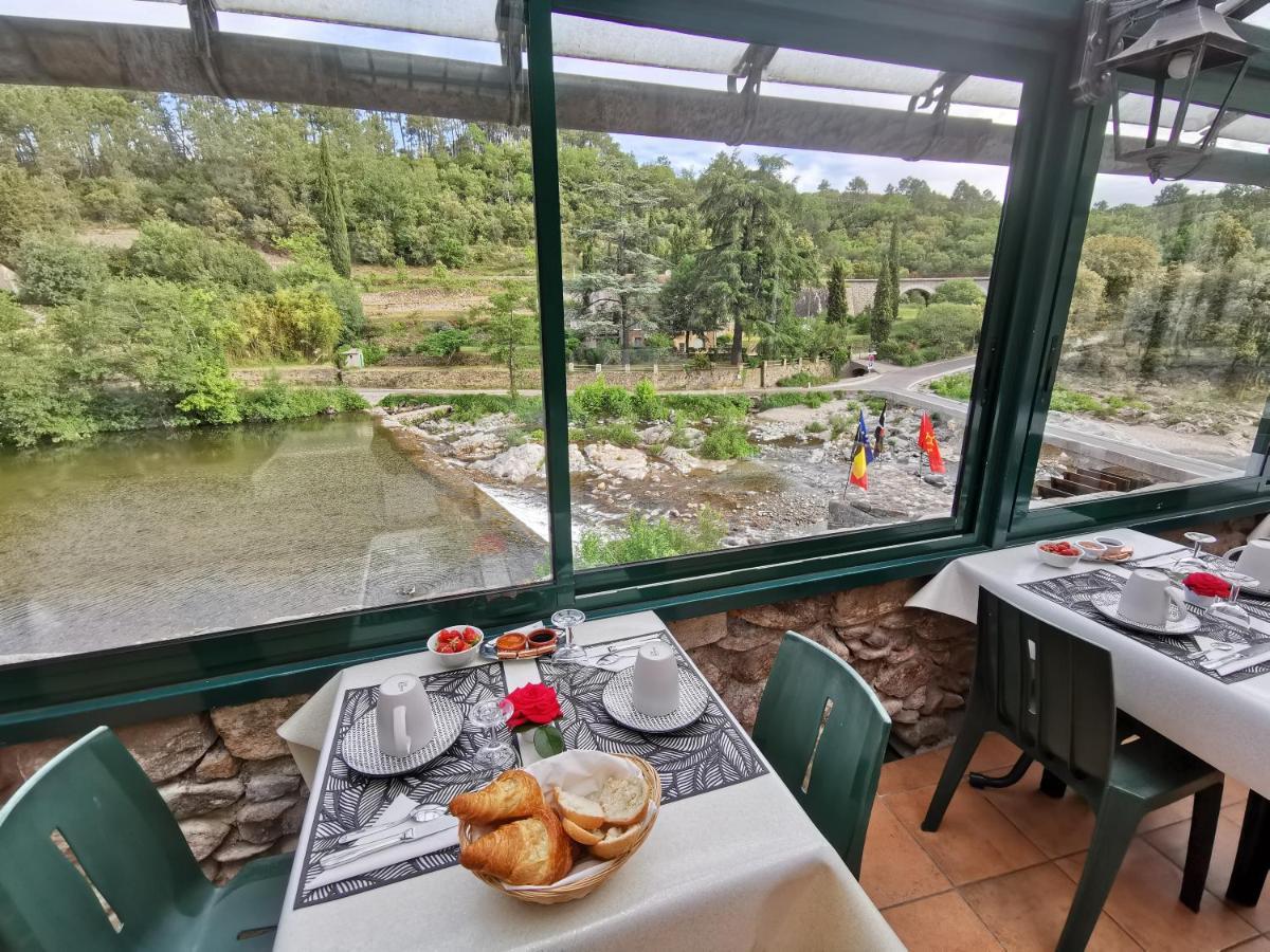 Bed and breakfast Le Moulin Du Temps -chambres Et Lounge Bar Au Bord De La Riviere