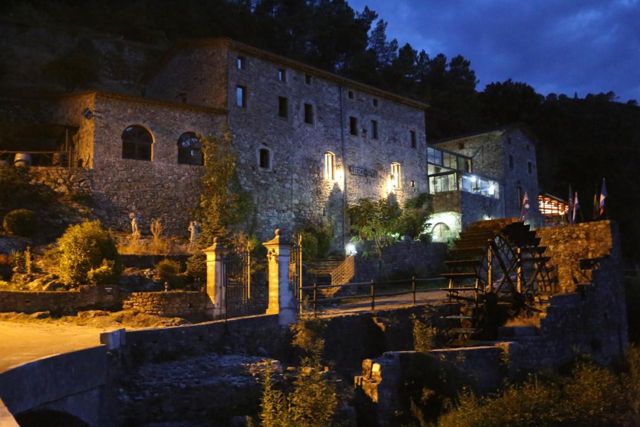 Le Moulin Du Temps -chambres Et Lounge Bar Au Bord De La Riviere Bed and breakfast